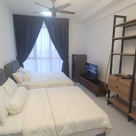 דירות ג'והור בהרו Sky Trees 4 Guests High Floor Smart Tv Garden View A1801 מראה חיצוני תמונה